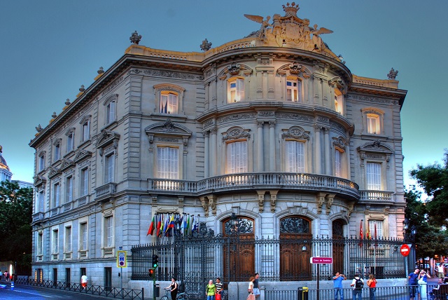 Palacio de Linares, una belleza neobarroca cargada de Historia en el centro de Madrid